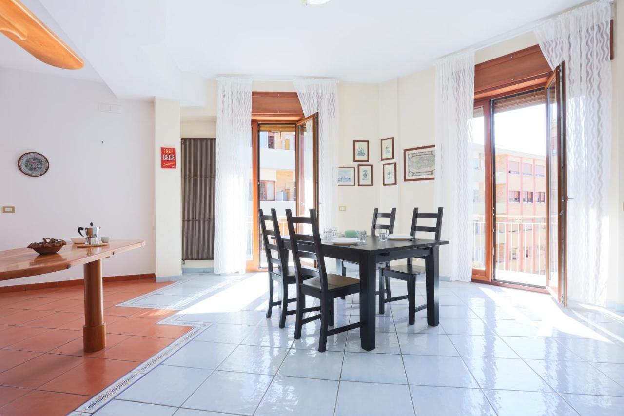 Airy Near The Sea! Appartamento *