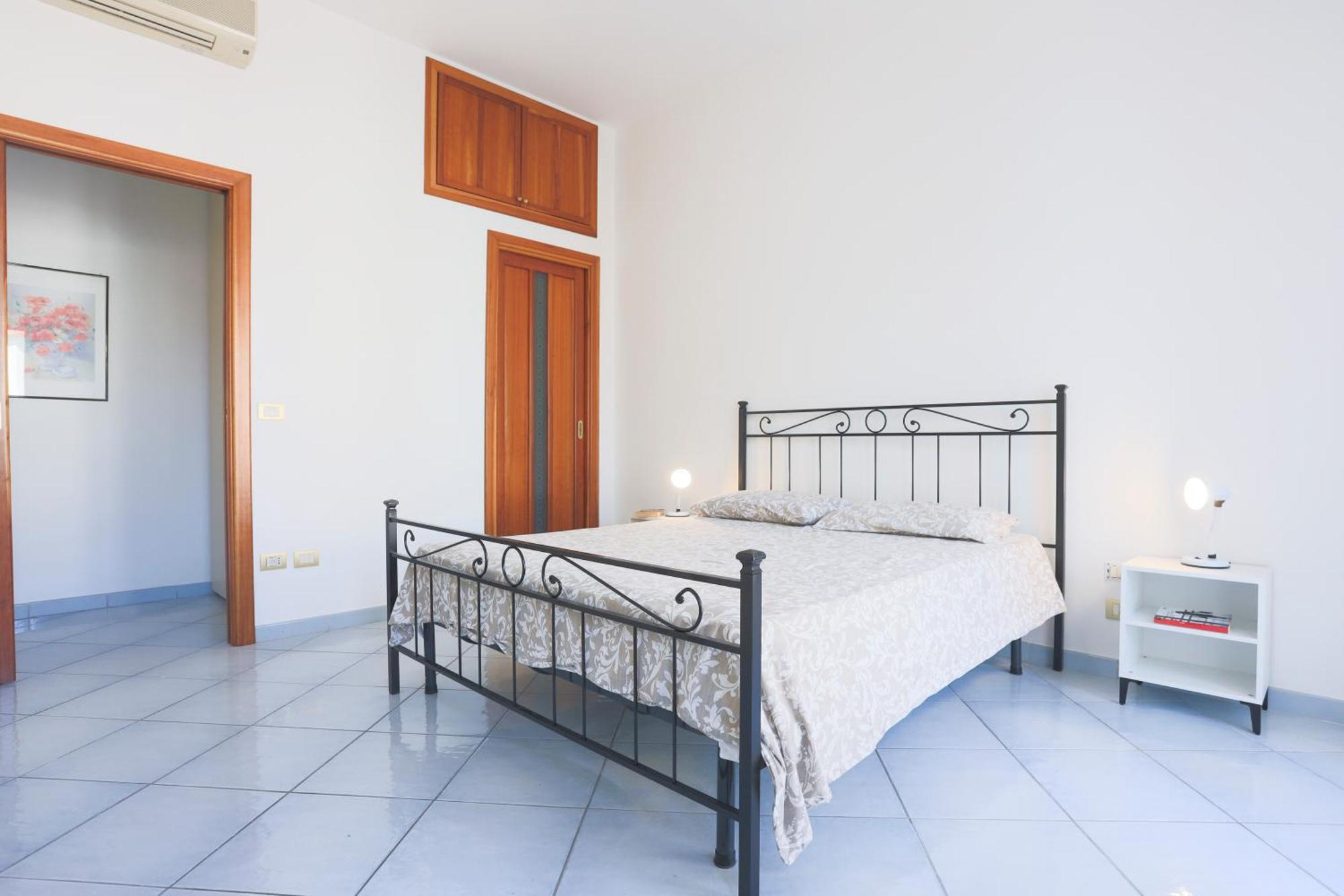 Airy Near The Sea! * Salerno
